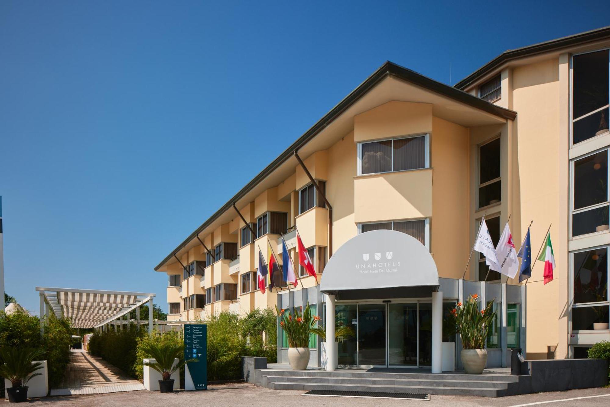 Hotel Unaway Dei Marmi 4*